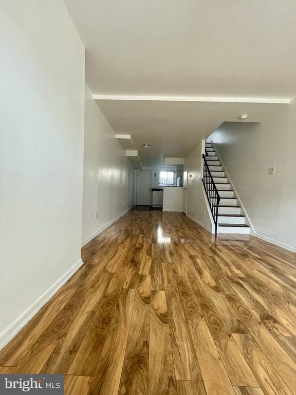 1523 W THOMPSON ST, Philadelphia, PA 19121 — photo 2
