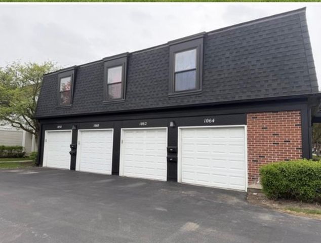1062 Inverrary Lane, Deerfield, IL 60015