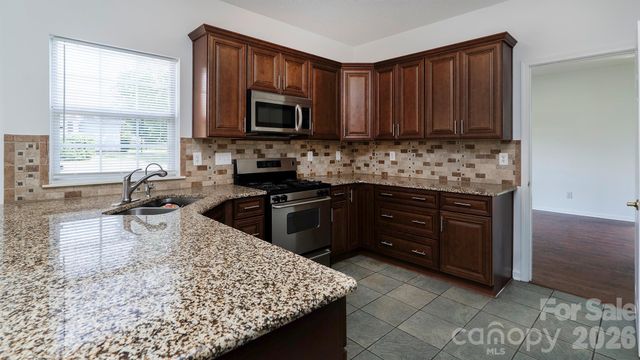 11807 Song Sparrow Lane, Charlotte, NC 28269