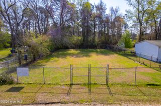 22 & 23 Midyette Street, Oriental, NC 28571