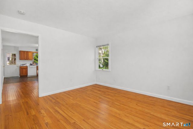 21 West Division Street, Greenwich, CT 06830