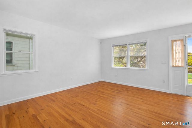 21 West Division Street, Greenwich, CT 06830