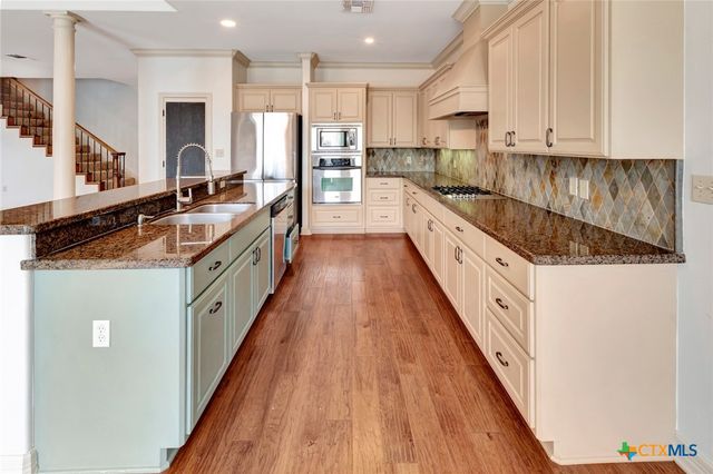 34 Cotswold Lane, Victoria, TX 77904