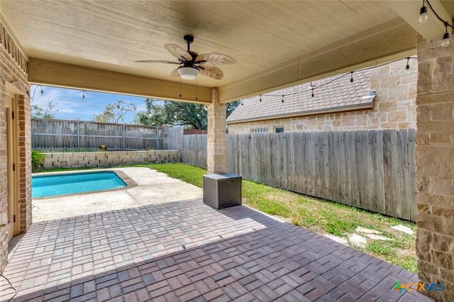 34 Cotswold Lane, Victoria, TX 77904