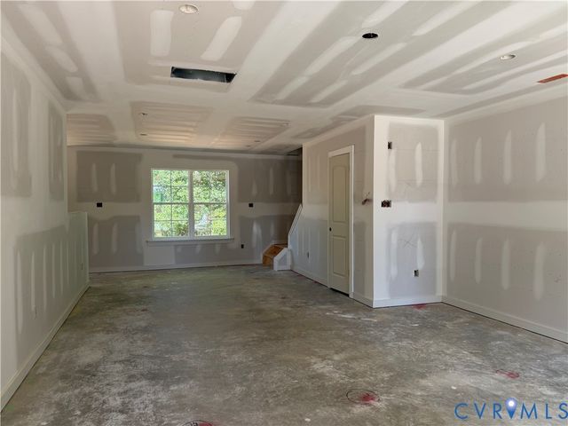 21305 Rutledge Ave, Petersburg, VA 23803