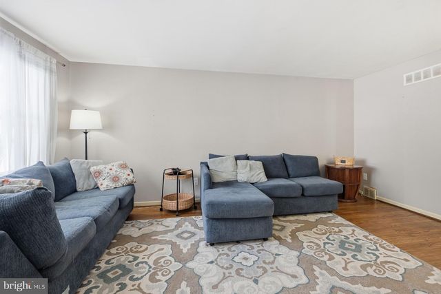 11 SAINT REGIS DR, Newark, DE 19711