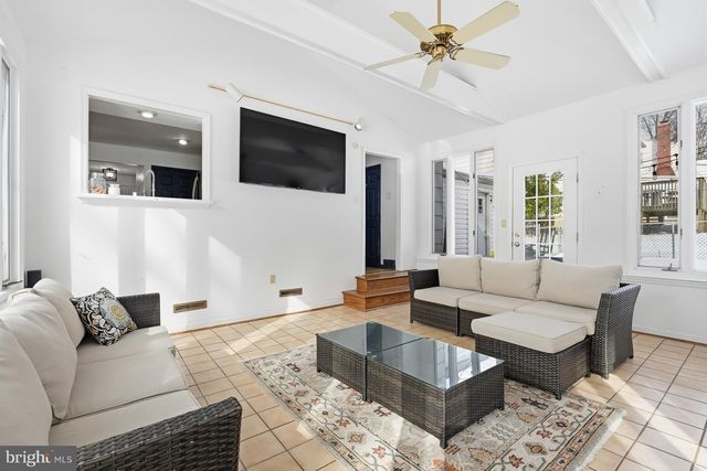 11 SAINT REGIS DR, Newark, DE 19711