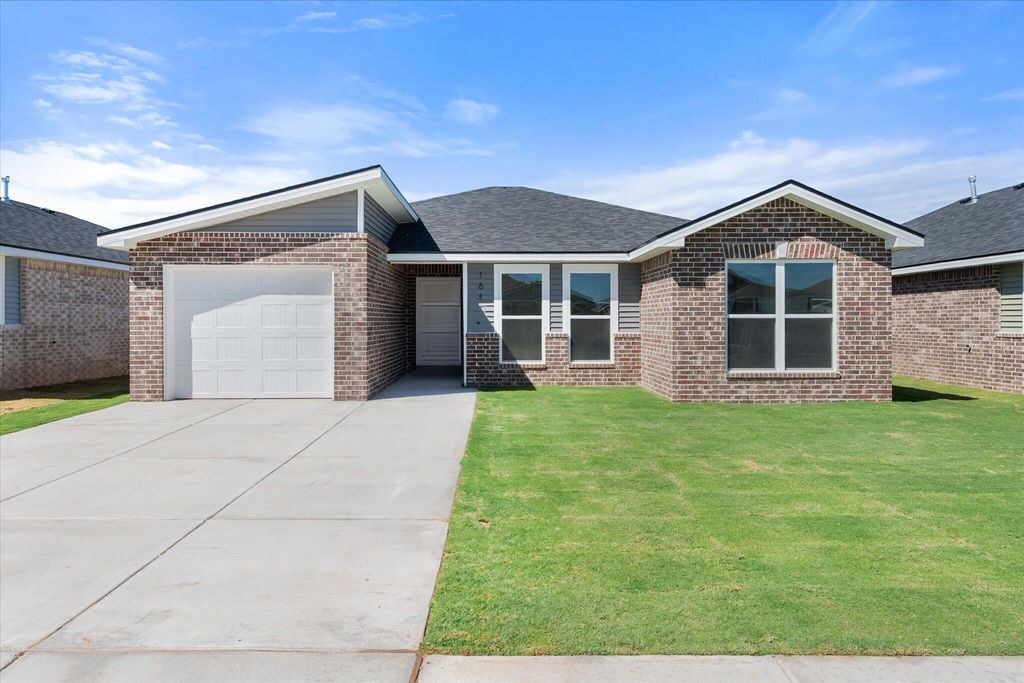 1613 N Clinton Avenue, Lubbock, TX 79416