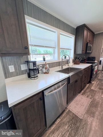 318 GANTT DR, Martinsburg, WV 25403