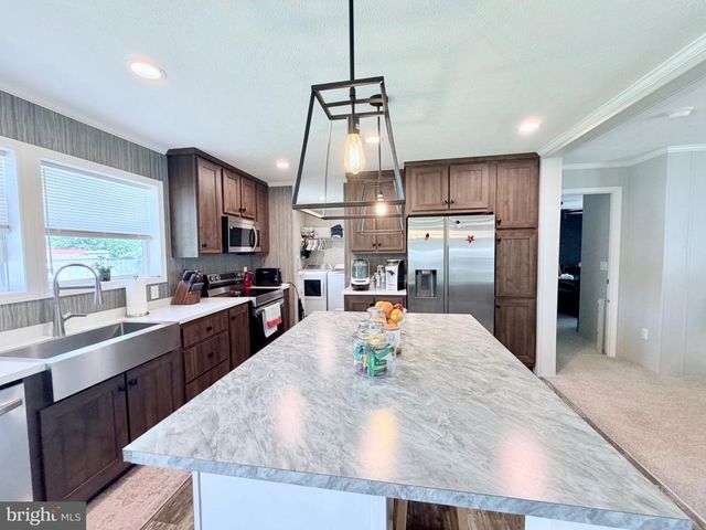 318 GANTT DR, Martinsburg, WV 25403
