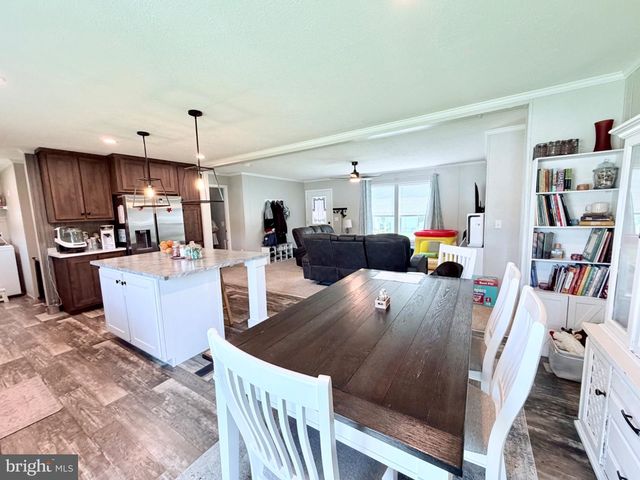 318 GANTT DR, Martinsburg, WV 25403