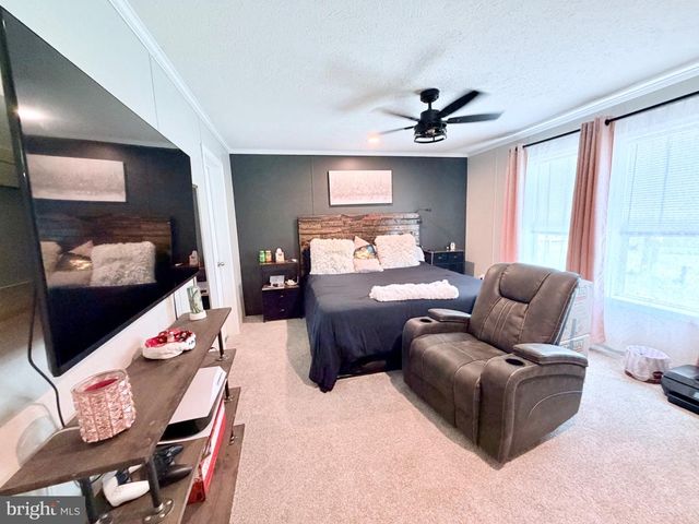 318 GANTT DR, Martinsburg, WV 25403