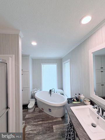 318 GANTT DR, Martinsburg, WV 25403