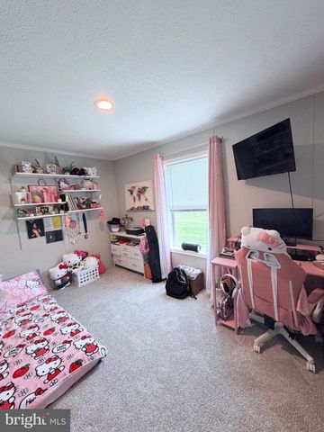 318 GANTT DR, Martinsburg, WV 25403