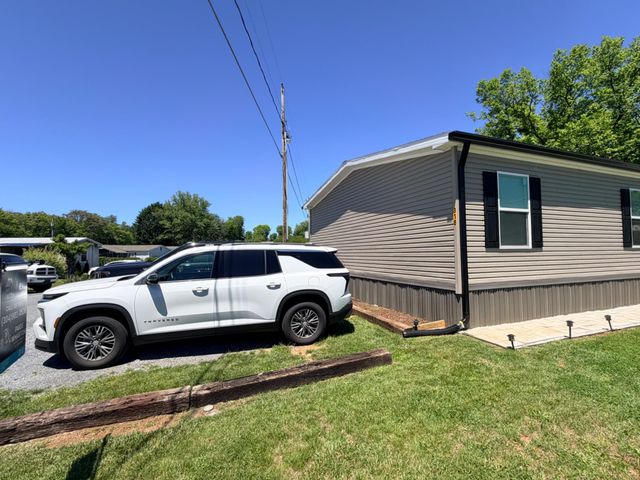 318 GANTT DR, Martinsburg, WV 25403