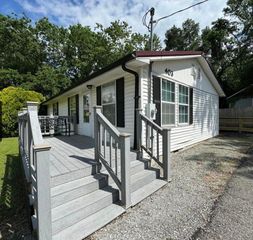 403 S Center Street, Grove, OK 74344