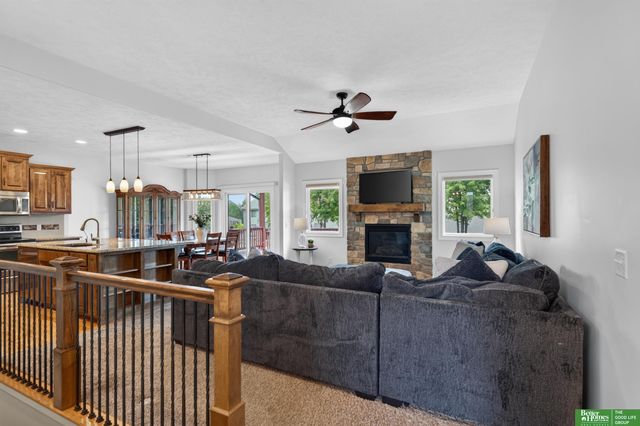 12068 S 79th Street, Papillion, NE 68046