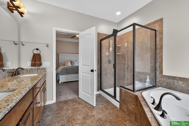 12068 S 79th Street, Papillion, NE 68046
