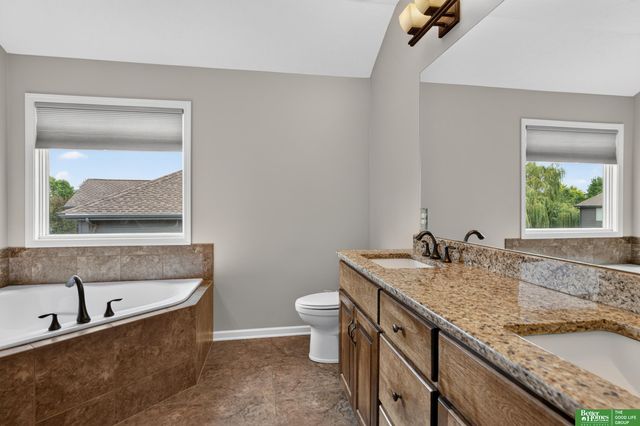 12068 S 79th Street, Papillion, NE 68046