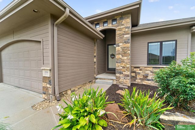 12068 S 79th Street, Papillion, NE 68046