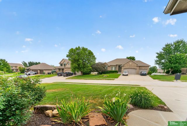 12068 S 79th Street, Papillion, NE 68046