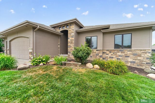 12068 S 79th Street, Papillion, NE 68046