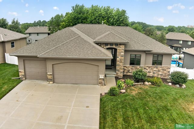 12068 S 79th Street, Papillion, NE 68046