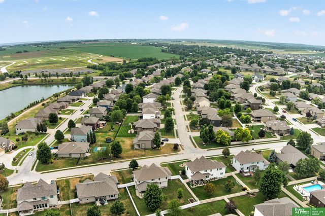 12068 S 79th Street, Papillion, NE 68046