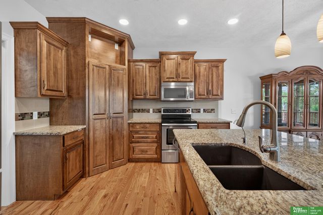 12068 S 79th Street, Papillion, NE 68046