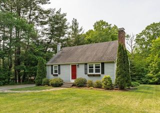 107 Howard St, Belchertown, MA 01007