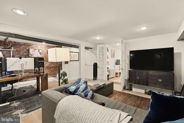 3107 17TH ST NW, Washington, DC 20010