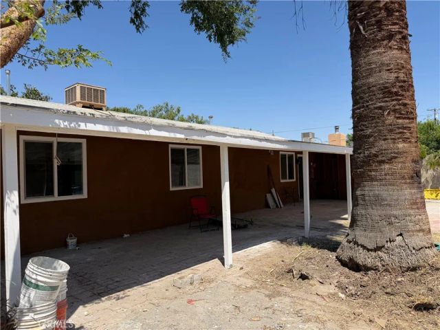 935 Sylvia Drive, Bakersfield, CA 93304
