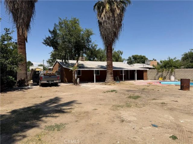 935 Sylvia Drive, Bakersfield, CA 93304