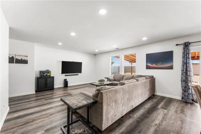 6551 Verdon Street, Palmdale, CA 93552