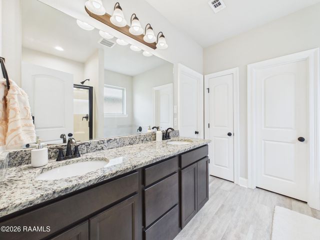 100 Sugar Crest Drive, Youngsville, LA 70592
