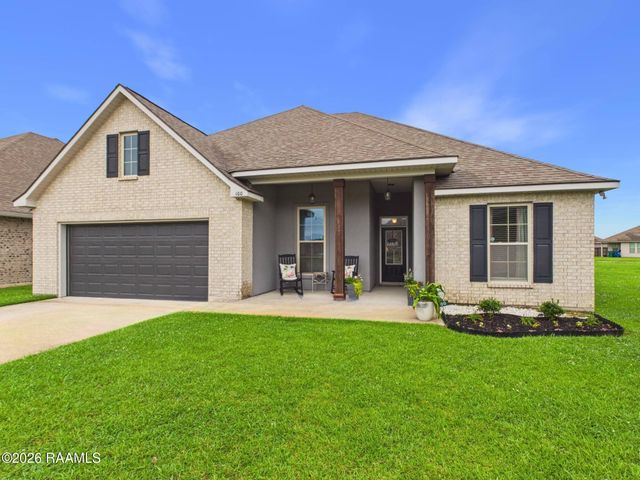 100 Sugar Crest Drive, Youngsville, LA 70592