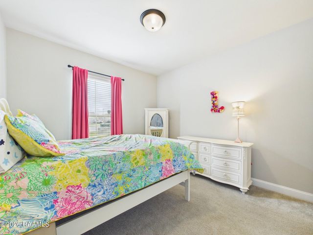100 Sugar Crest Drive, Youngsville, LA 70592