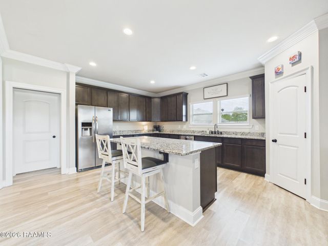 100 Sugar Crest Drive, Youngsville, LA 70592