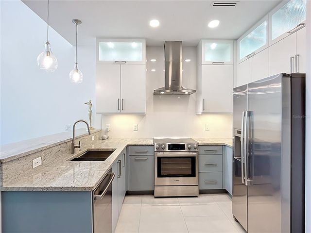 941 N OSPREY AVENUE, Sarasota, FL 34236