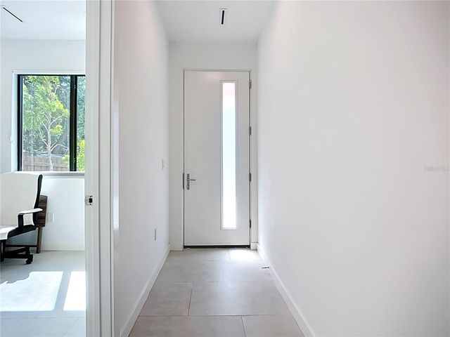 941 N OSPREY AVENUE, Sarasota, FL 34236