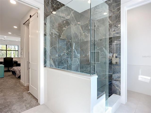 941 N OSPREY AVENUE, Sarasota, FL 34236