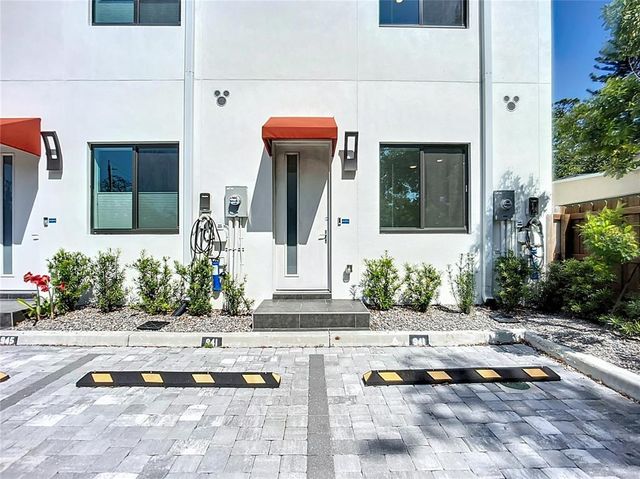941 N OSPREY AVENUE, Sarasota, FL 34236