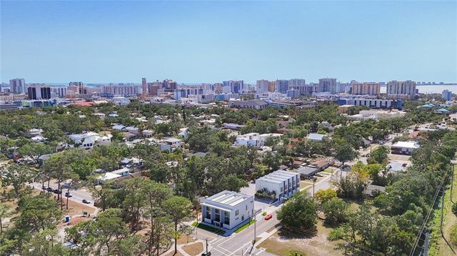 941 N OSPREY AVENUE, Sarasota, FL 34236