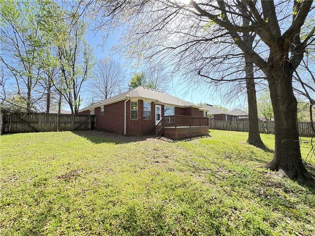 3050 Birch Place, Springdale, AR 72762