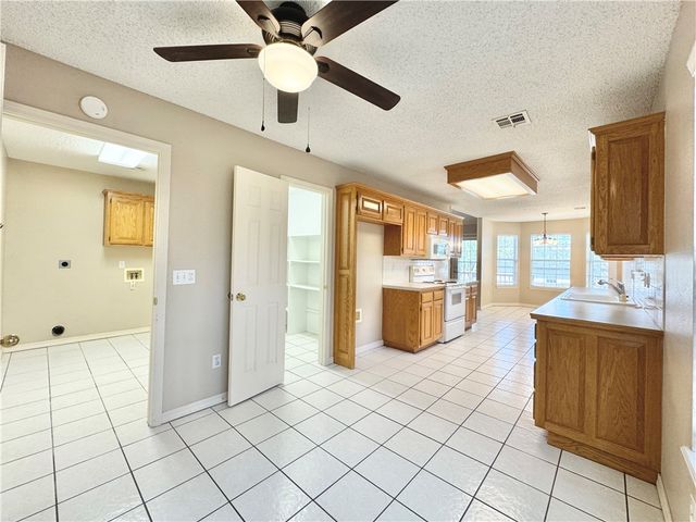 3050 Birch Place, Springdale, AR 72762