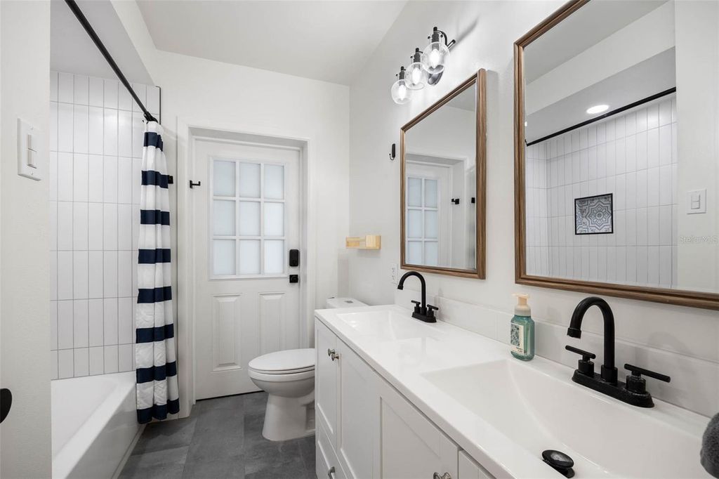 Image 27 of property listing at 1518 S RICHARD AVENUE, Tampa, FL 33629