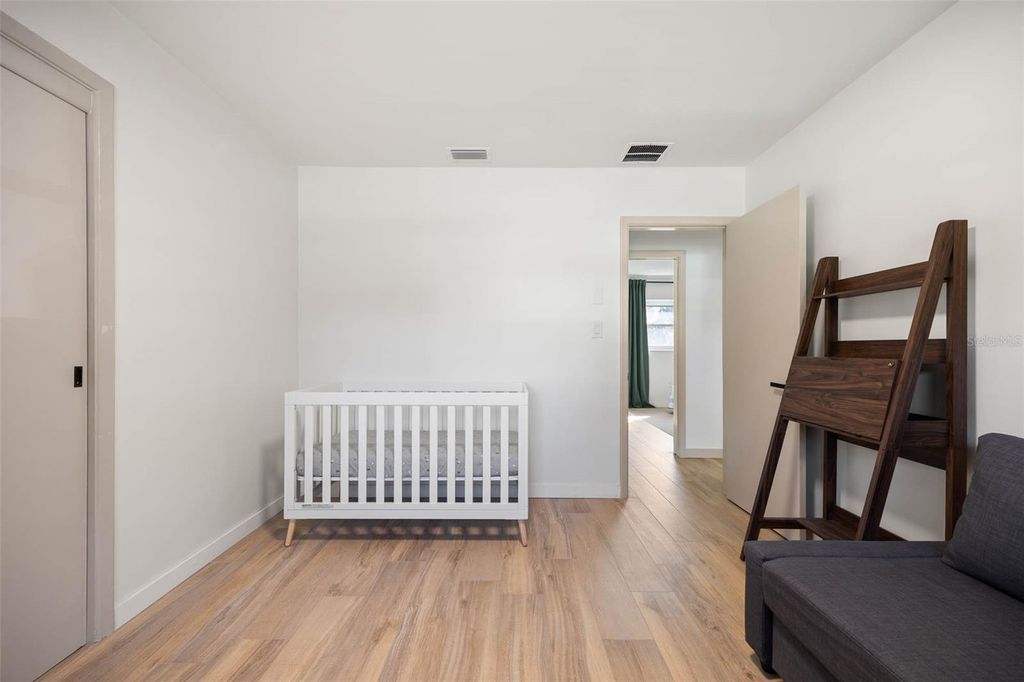 Image 29 of property listing at 1518 S RICHARD AVENUE, Tampa, FL 33629