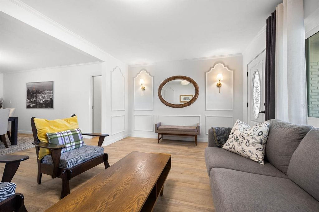 Image 8 of property listing at 1518 S RICHARD AVENUE, Tampa, FL 33629