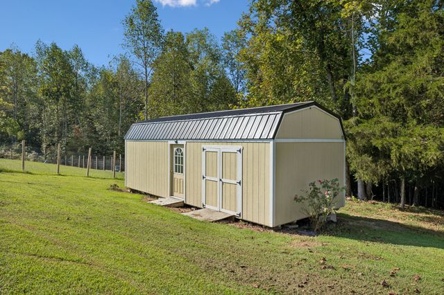 828 Kirbytown Rd, Lafayette, TN 37083