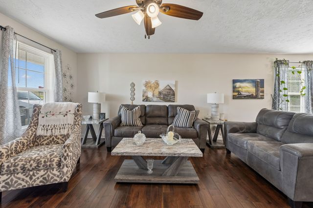 828 Kirbytown Rd, Lafayette, TN 37083